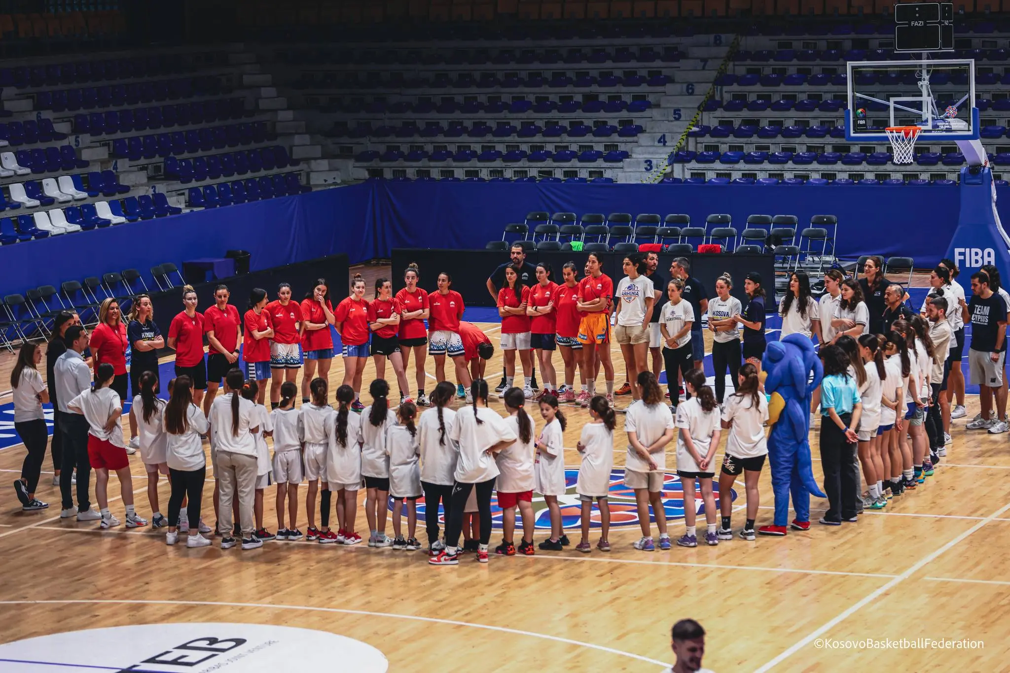 Mbahet aktiviteti për fuqizimin e vajzave të reja në basketboll